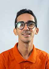 Foto oficial de Téo de Carlos de Pequeno
