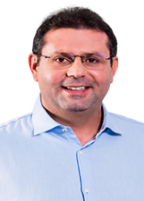 Foto oficial de Caio Uchôa