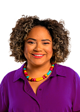 Foto oficial de Mari Lacerda