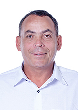 Foto oficial de Dinim Pedreiro