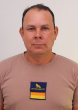 Foto oficial de Carlos Roberto