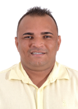 Foto oficial de Isaias Oliveira