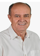 Foto oficial de Dione Araujo