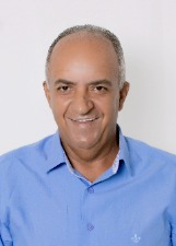Foto oficial de Carlinhos
