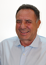 Foto oficial de Carlinhos