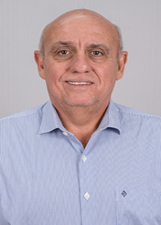 Foto oficial de Dr Alcides Pacheco