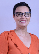 Foto oficial de Professora Maria Rufino